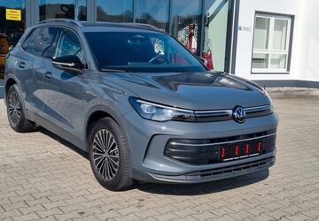 VW Tiguan 25.000 km 34.990 &euro; Auerbach 94530