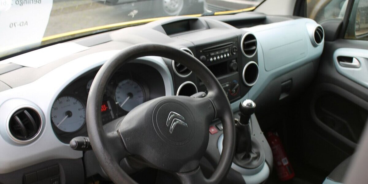 Citroen Berlingo 1,6i 183.996 km 4.750 &euro; Badem 54657