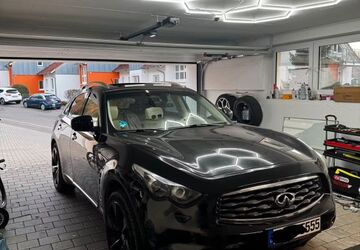 INFINITI FX 215.000 km 9.490 &euro; Regensburg 93047