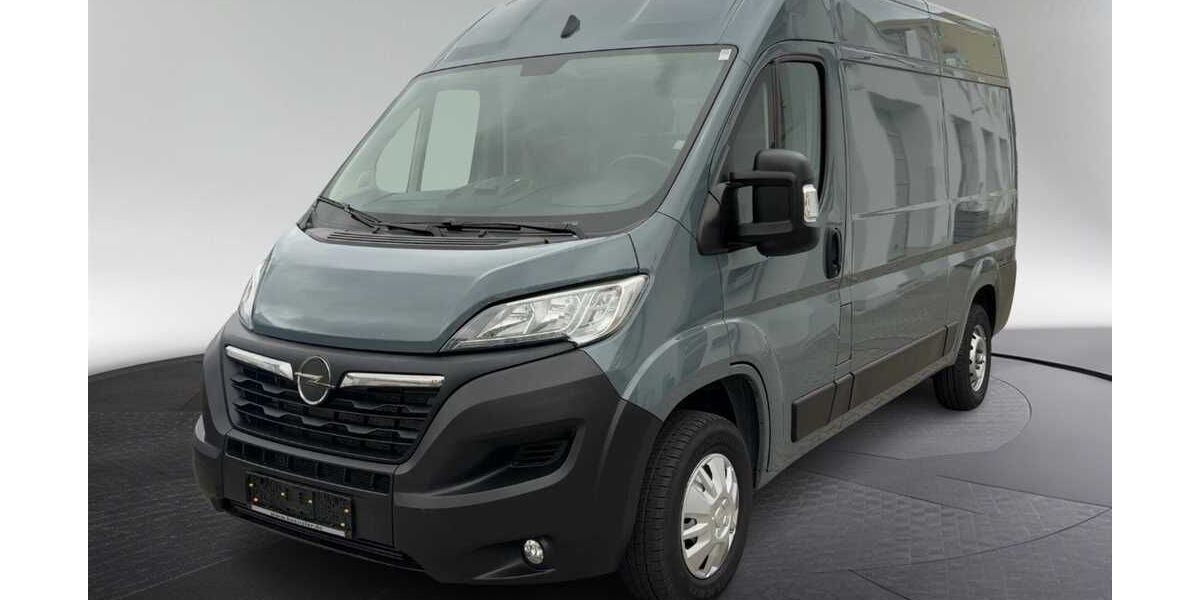 Opel Movano 111.600 km 20.890 &euro; München 80339