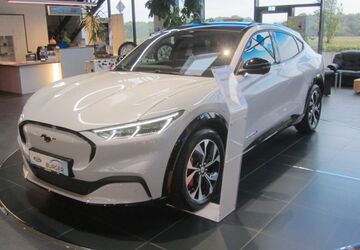 Ford Mustang Mach-E 3.990 km 50.835 &euro; Schmölln 04626