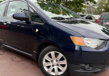 Mitsubishi Colt 264.000 km 2.390 &euro; berlin 12681