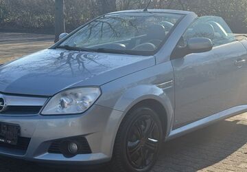 Opel Tigra 162.000 km 2.880 &euro; Rüsselsheim 65428