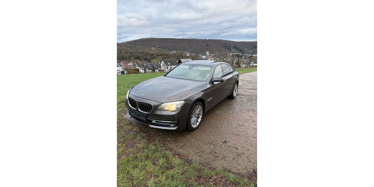 BMW 730 238.000 km 11.500 &euro; Bad Breisig 53498