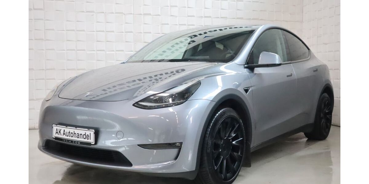 Tesla Model Y 79.275 km 32.890 &euro; Freising bei München 85354