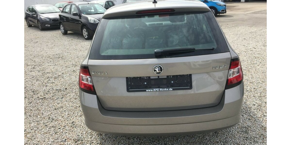 Skoda Fabia Kombi,Klima,8 Fach Bereift! Tüv Neu! 195.000 km 6.400 &euro; Himmelkron 95502
