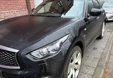 INFINITI QX70 131.000 km 19.500 &euro; Jülich 52428
