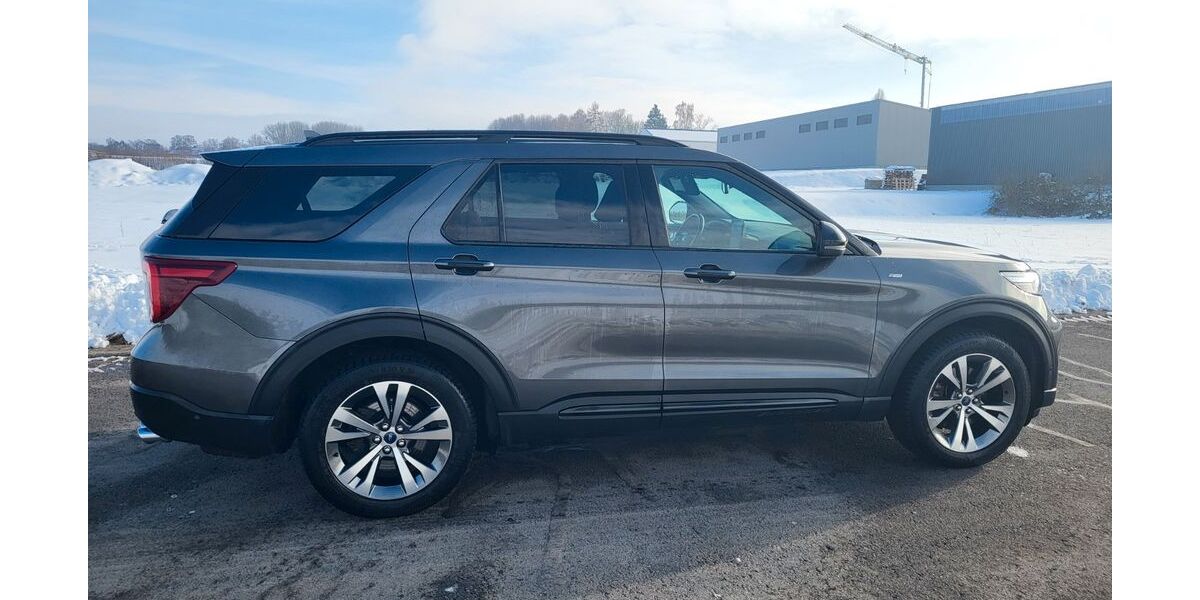Ford Explorer 94.090 km 37.600 &euro; Eschwege 37269