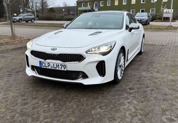 Kia Stinger 64.100 km 27.500 &euro; Cloppenburg 49661