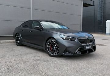 BMW M5 6.000 km 122.570 &euro; Neutraubling 93073