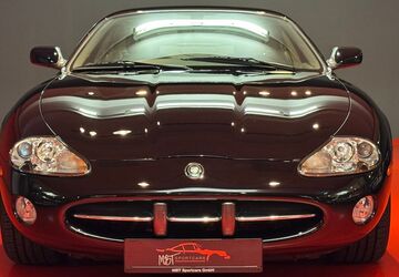 Jaguar XK8 197.238 km 15.390 &euro; München 80538