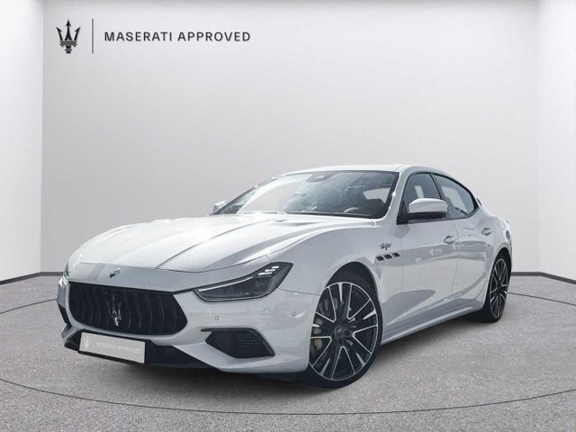 Maserati Ghibli 22.100 km 99.000 &euro; Nürnberg 90403