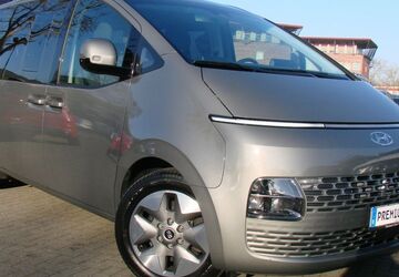 Hyundai STARIA 24.308 km 39.980 &euro; Falkensee 14612