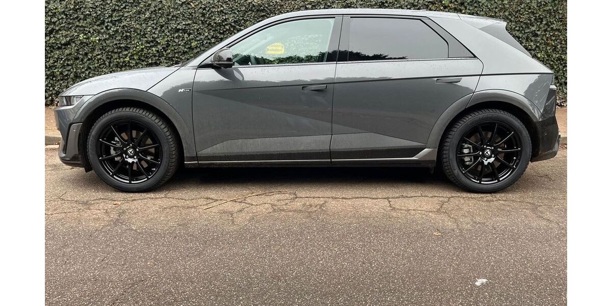 Hyundai IONIQ 5 5.470 km 48.750 &euro; Hamburg 22605