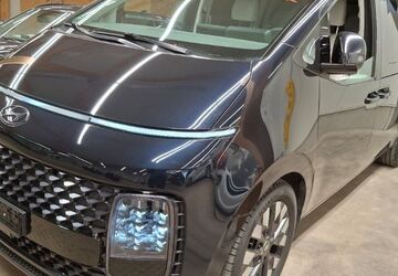 Hyundai STARIA 28.500 km 47.999 &euro; Miesbach 83714