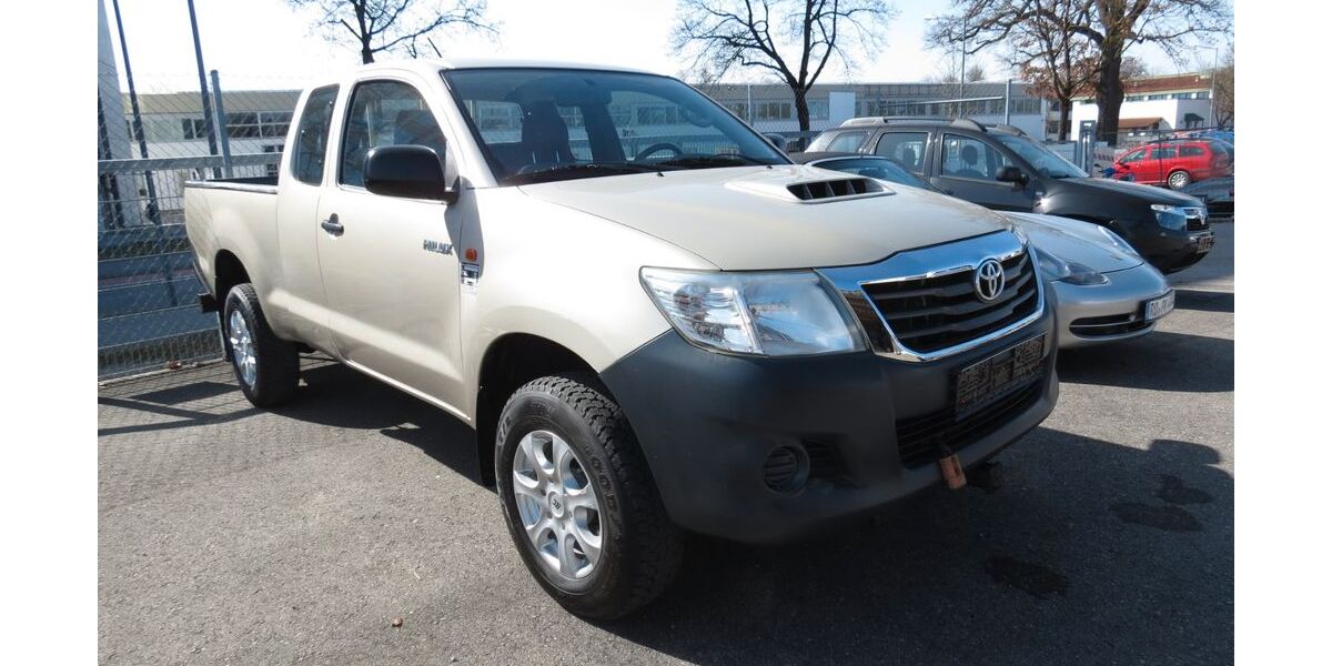 Toyota Hilux 68.500 km 18.900 &euro; Rosenheim 83026