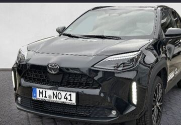 Toyota Yaris Cross 10.776 km 30.990 &euro; Porta Westfalica 32457