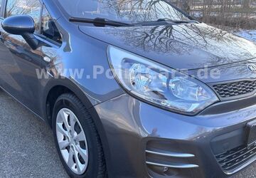 Kia Rio 79.000 km 7.490 &euro; Essingen 73457
