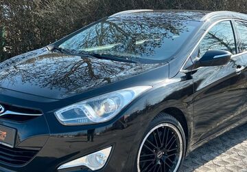 Hyundai i40 129.000 km 8.990 &euro; München 81243
