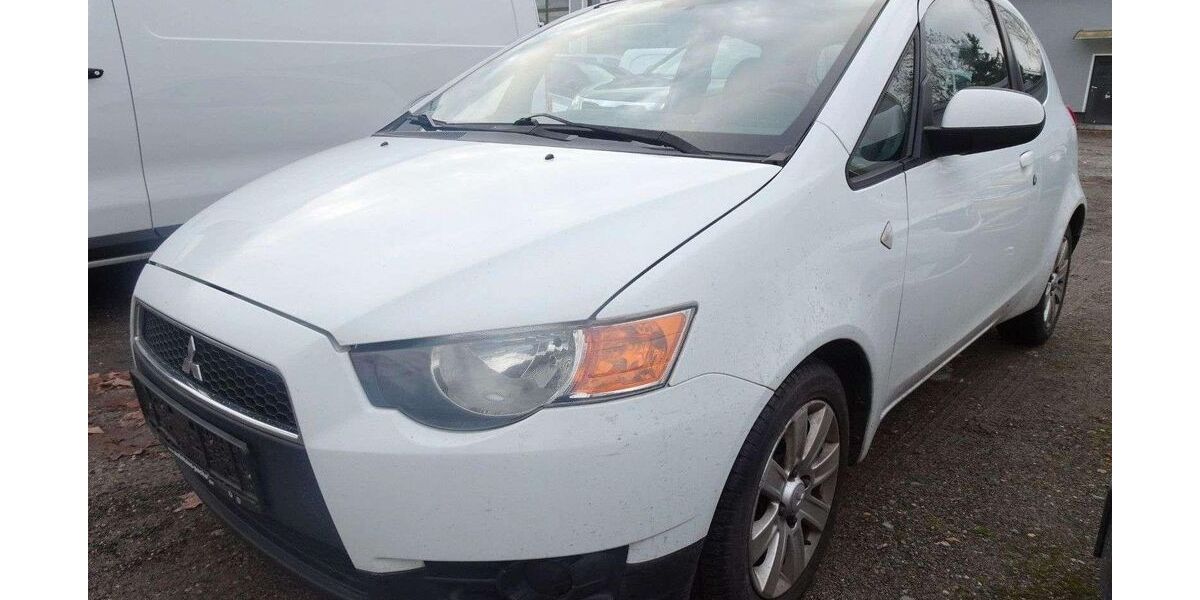 Mitsubishi Colt 222.310 km 1.590 &euro; Falkensee 14612