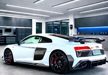 Audi R8 2.200 km 279.900 &euro; Hamburg 22047