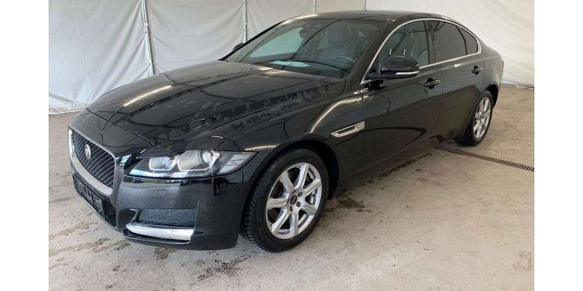 Jaguar XF 83.002 km 16.480 &euro; Herges-Hallenberg 98587