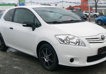 Toyota Auris 137.000 km 4.990 &euro; Schweinfurt 97424