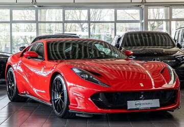 Ferrari 812 23.643 km 321.990 &euro; Nettetal 41334