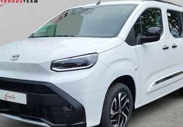 Toyota Proace City 2.000 km 36.780 &euro; Pirna 01796