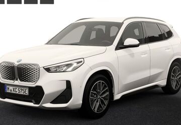 BMW iX1 2.900 km 38.990 &euro; Schwandorf 92421