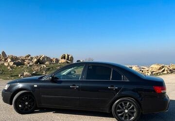 Hyundai SONATA 246.113 km 4.300 &euro; Berlin 14055