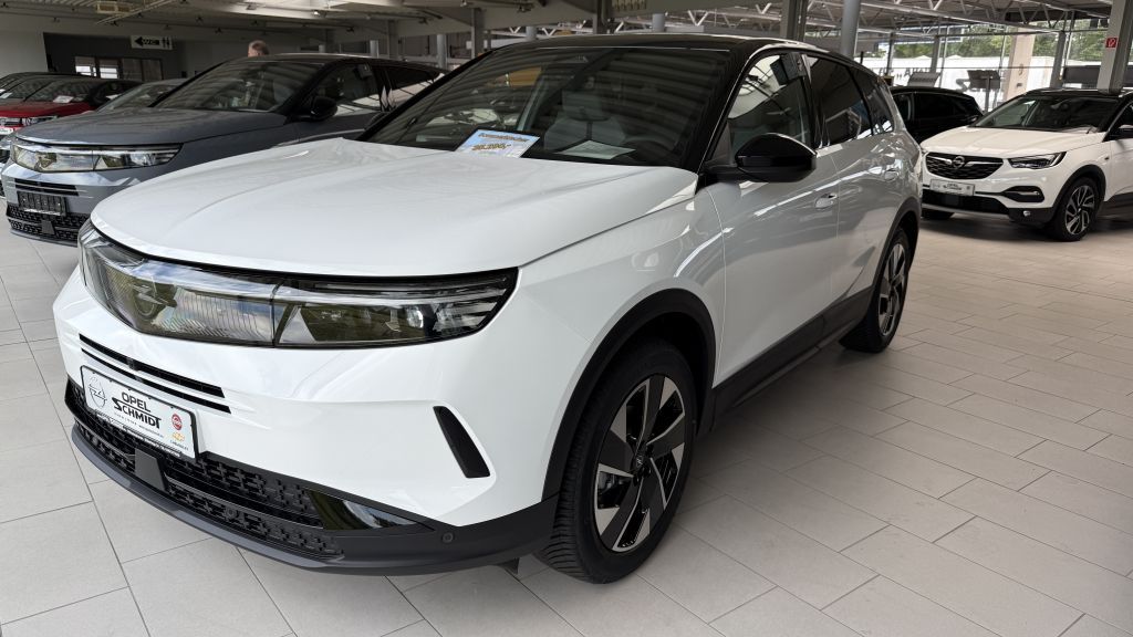 Opel Grandland (X) 9.186 km 33.490 &euro; Wilhelmshaven 26389