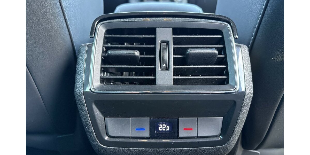 Skoda Kodiaq 1.5 TSI STYLE V+C/DSG/KAMERA/NAVI/DAB/AHK 131.783 km 23.800 &euro; Villingen-Schwenningen 78054