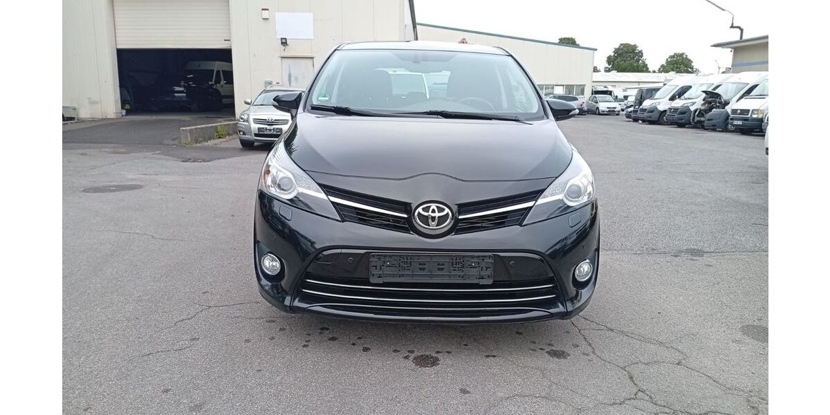 Toyota Verso 169.000 km 7.790 &euro; Mönchengladbach 41065