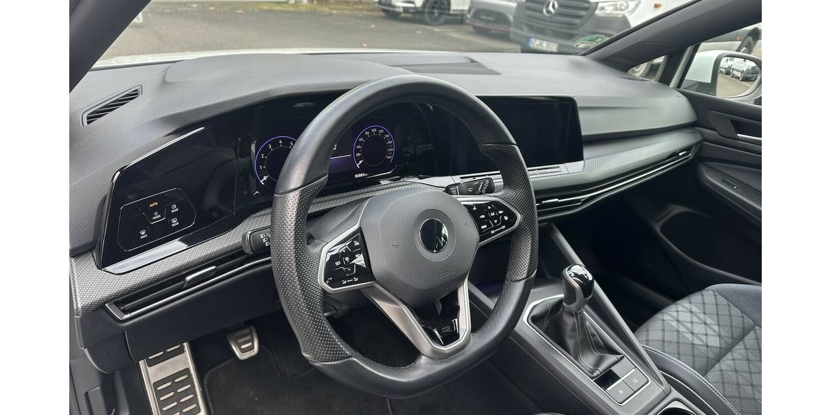 VW Golf Variant R-Line Navi Winterpaket 85.883 km 18.900 &euro; Mainz 55122
