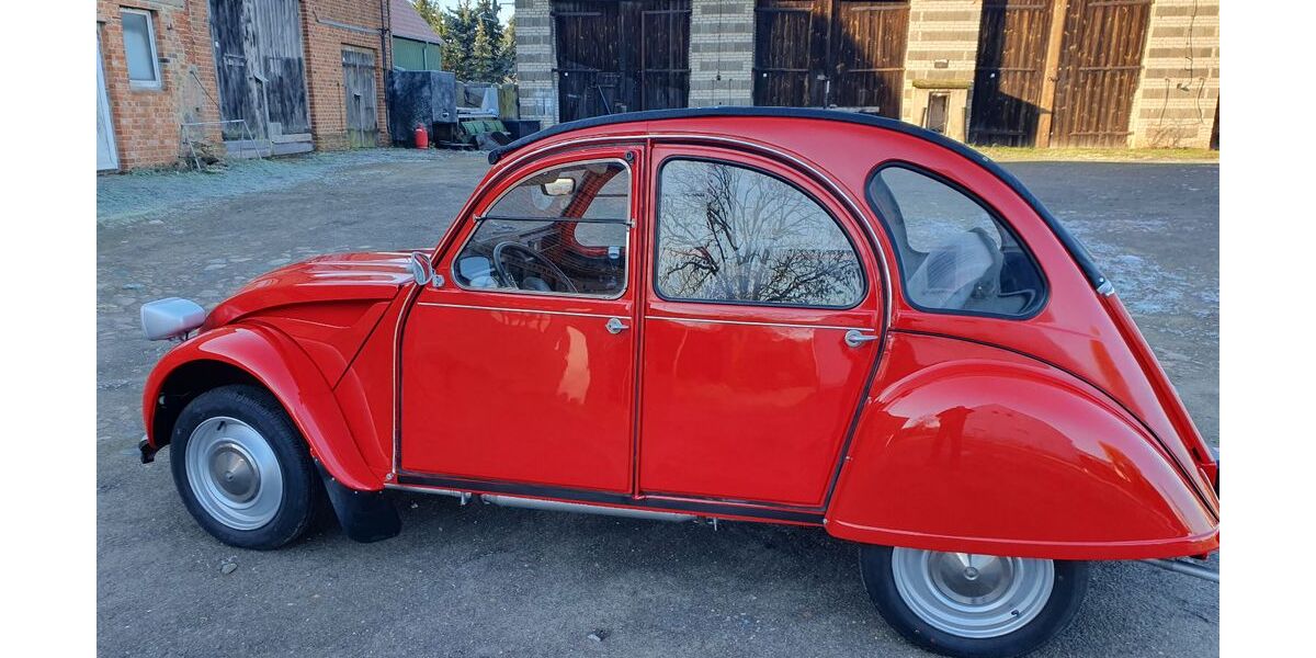 Citroen 2 CV 113.500 km 15.950 &euro; Körbelitz OT Möser 39175