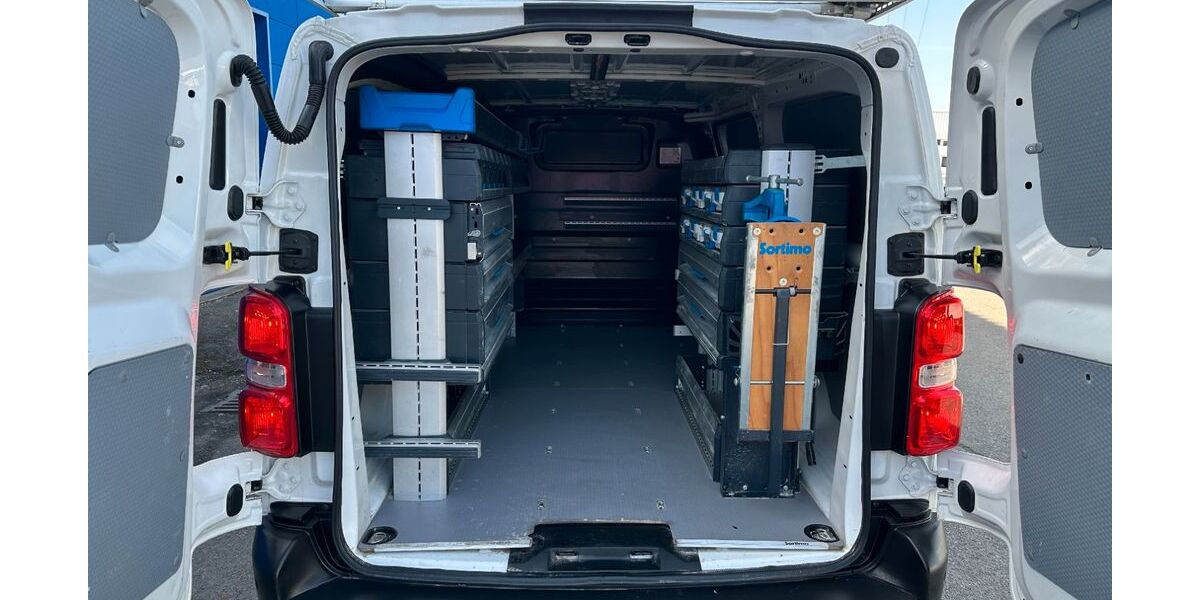 Opel Vivaro 93.629 km 16.900 &euro; Sindelfingen 71065