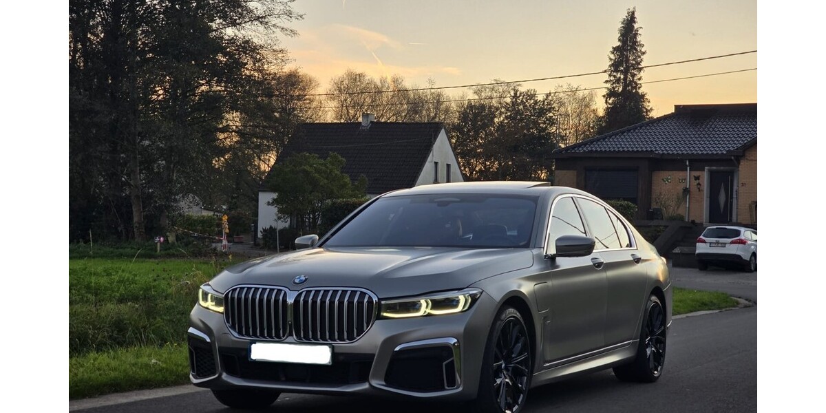 BMW 745e benzine electrick 196.000 km 40.000 &euro; Heusden-Zolder 