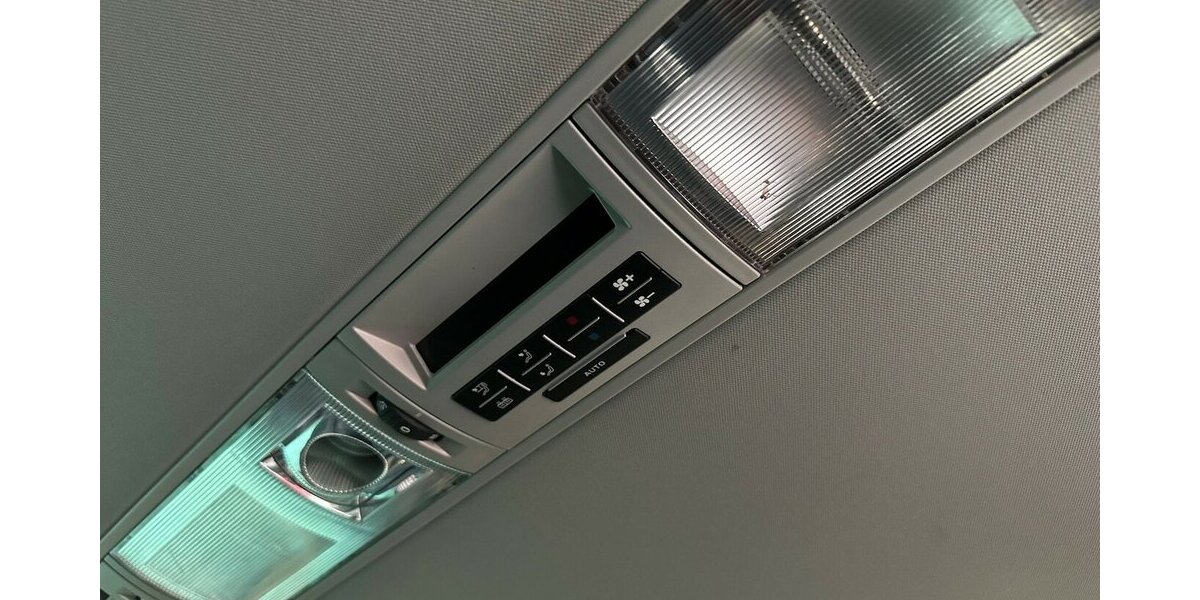 VW T6.1 Multivan 2.0 TDI Multivan Generation Six |Sta 225.944 km 23.499 &euro; Mainz-Kostheim 55246