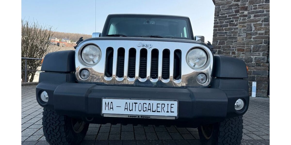 Jeep Wrangler 174.000 km 25.900 &euro; Wilnsdorf-Rudersdorf 57234