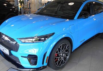 Ford Mustang Mach-E 45.000 km 39.900 &euro; Nister 57645