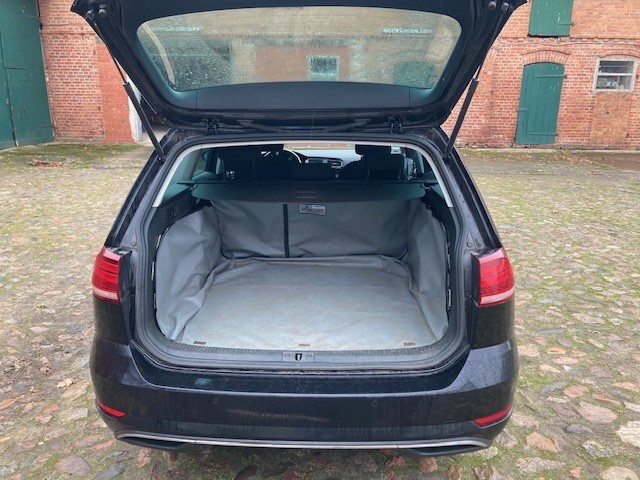 VW Golf 123.000 km 13.300 &euro; Lüchow 23898