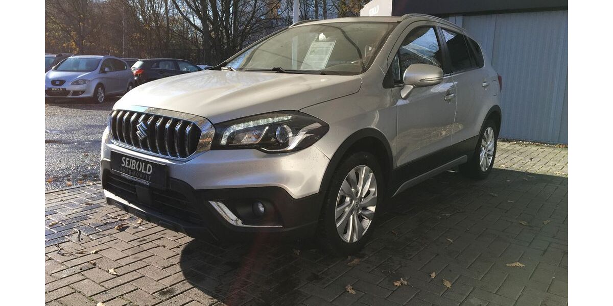 Suzuki (SX4) S-Cross 44.001 km 13.580 &euro; Berlin 10315