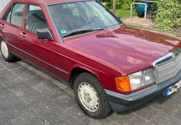 Mercedes-Benz 190 217.980 km 3.700 &euro; Schwanheim (Frankfurt am Main) 60529