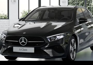 Mercedes-Benz A 180 9.900 km 32.990 &euro; Duisburg 47138