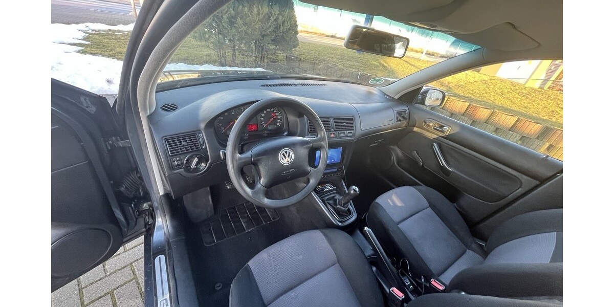 VW Golf VI 162.989 km 1.600 &euro; Stendal 39576