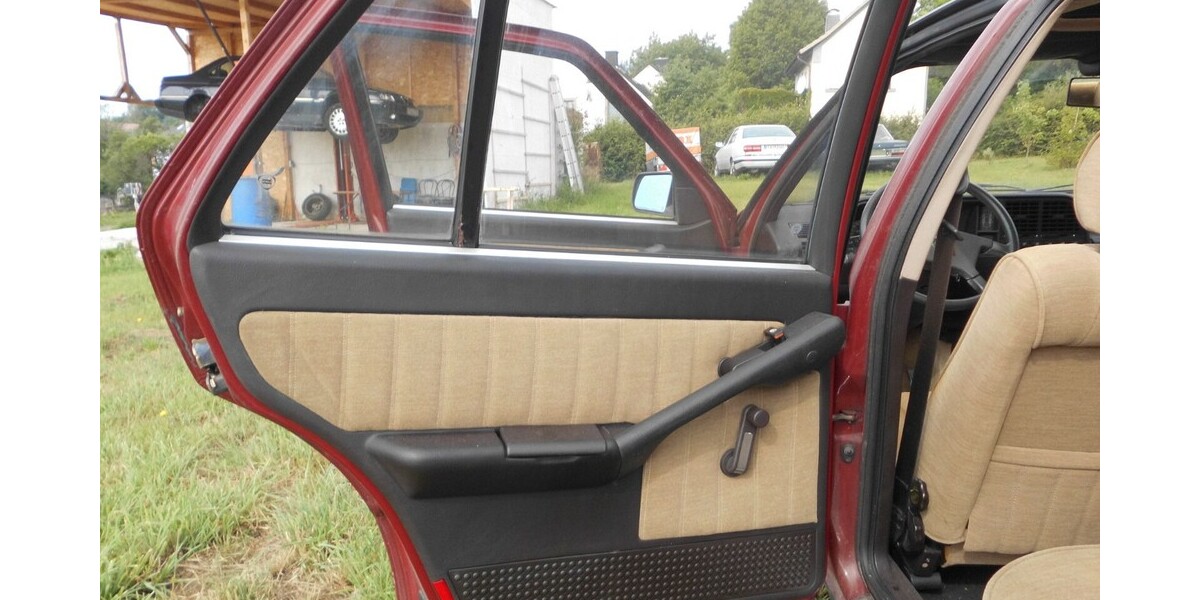 Lancia Thema ie Turbo 1. Serie 99.000 km 9.999 &euro; Kirchenlamitz 95153