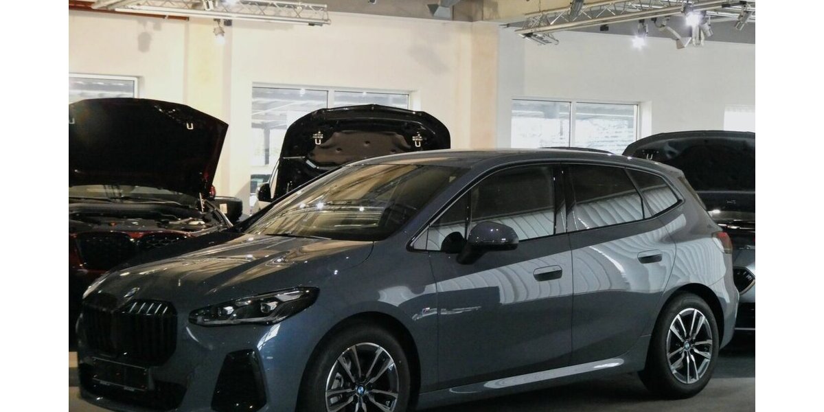 BMW 216 Active Tourer i M Sport 360°,HUD,Driv.Plus 5.800 km 28.590 &euro; Landshut 84030