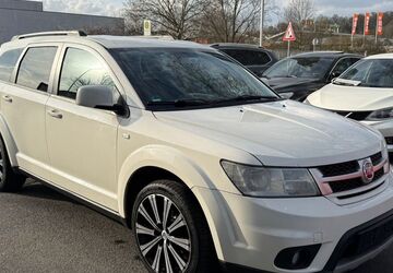 Fiat Freemont 238.000 km 5.555 &euro; Wiesbaden 65203