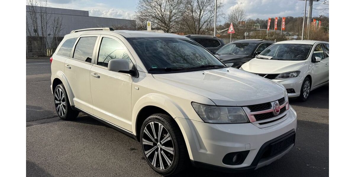 Fiat Freemont 238.000 km 5.555 &euro; Wiesbaden 65203